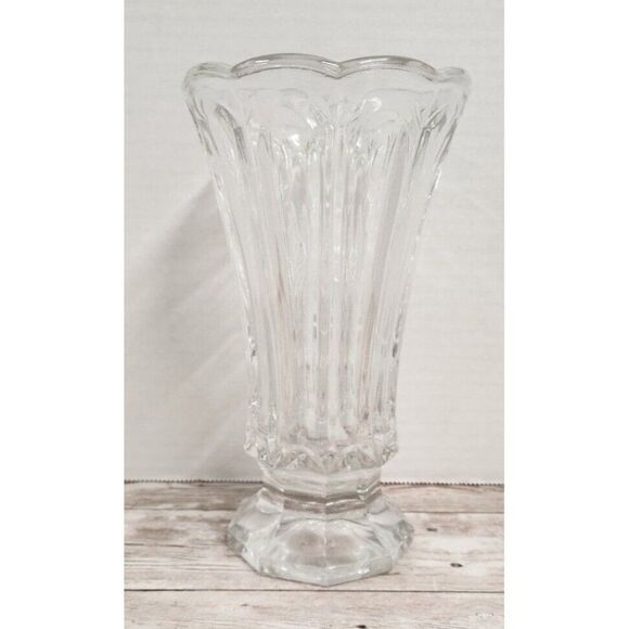 Crystal Bud Vase 7" Tall Flower Bird Etching Floral Footed Heavy - Picture 5 of 8